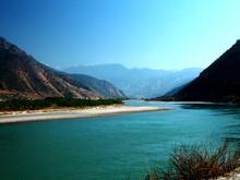 汉江三峡、后柳水乡、燕翔洞、熨斗古镇二日游
